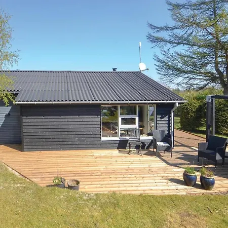 Three-bedroom In * Allingåbro